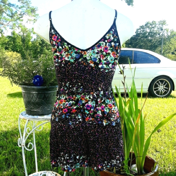 Mimi Chica Romper Cutout Neckline Floral - Picture 3 of 9